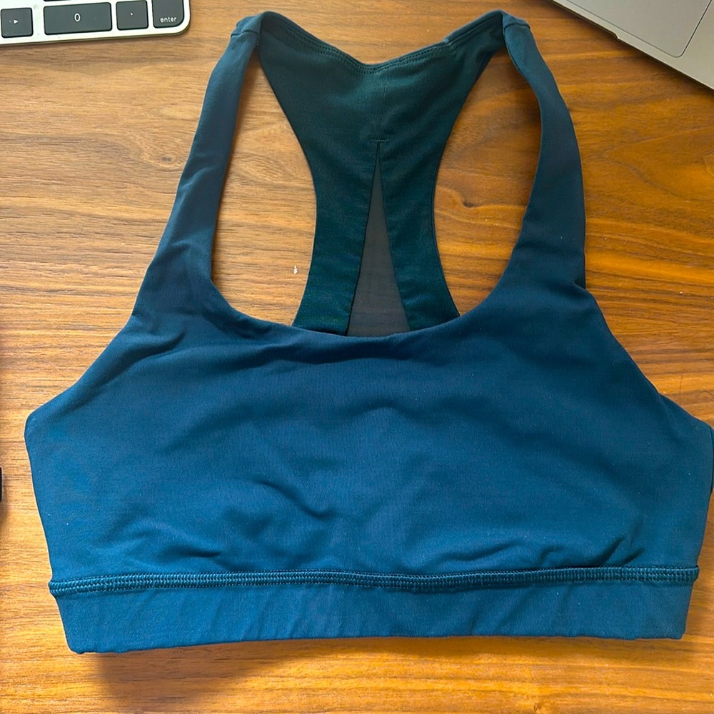 Lululemon sports bra